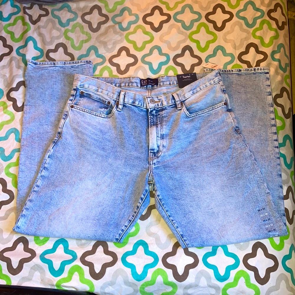 NWT Gap Denim Straight Leg Jeans Men Size 36x32